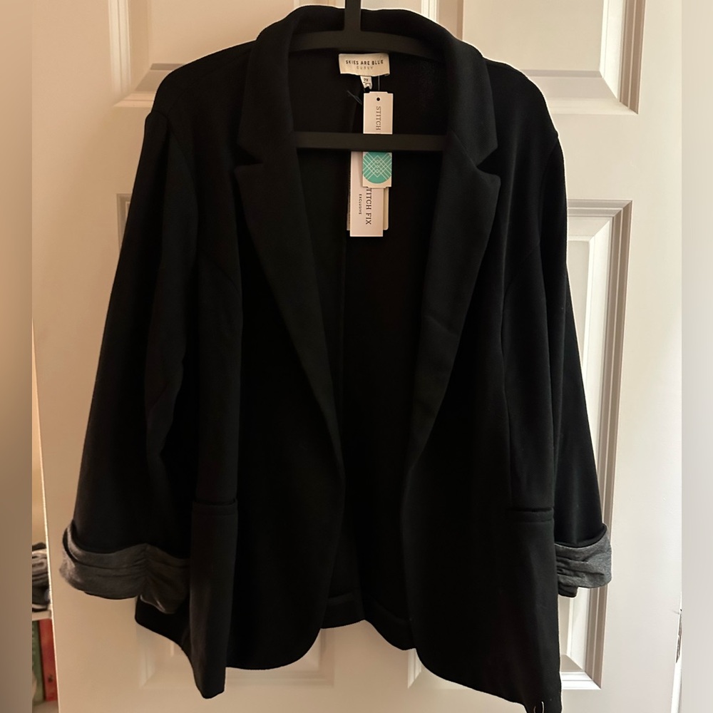 Skies Are Blue Black Blazer